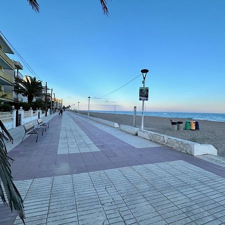Sea Views Sanatori Beach, Barcelona Calafell Exteriér fotografie